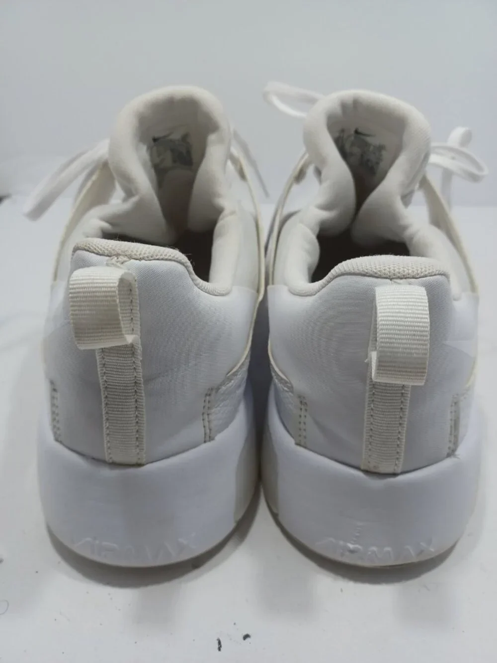 Nike Womens Air Max Bella TR 5 DD9285-100 White Casual Shoes Sneakers Size 11 %